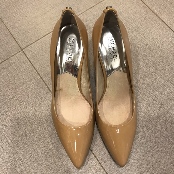 Michael Kors Tan 3 Inch High Heel - Picture 2 of 6
